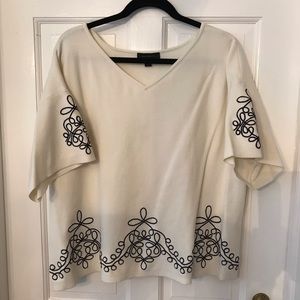 Ann Taylor short sleeved sweater with embroidery